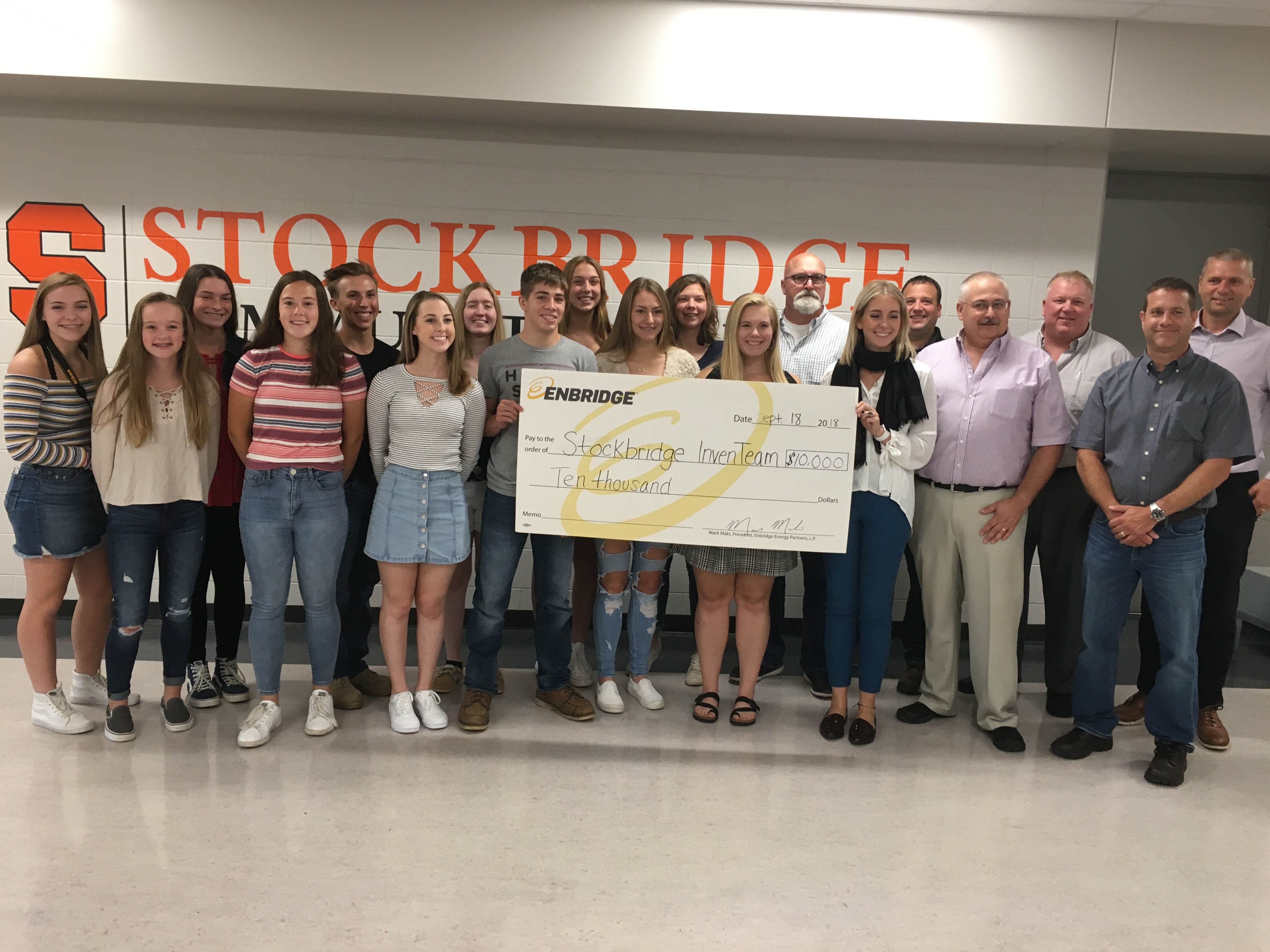 Stockbridge robotics team receives $10K grant from Enbridge