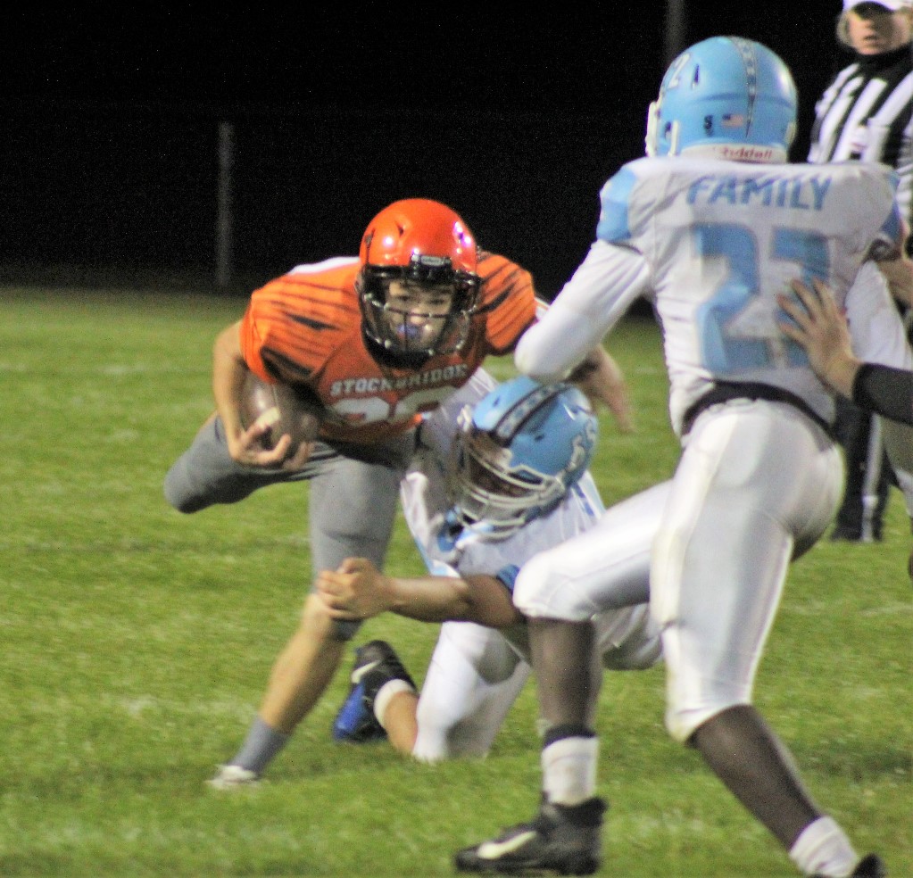 Panthers Fall to Rival Leslie