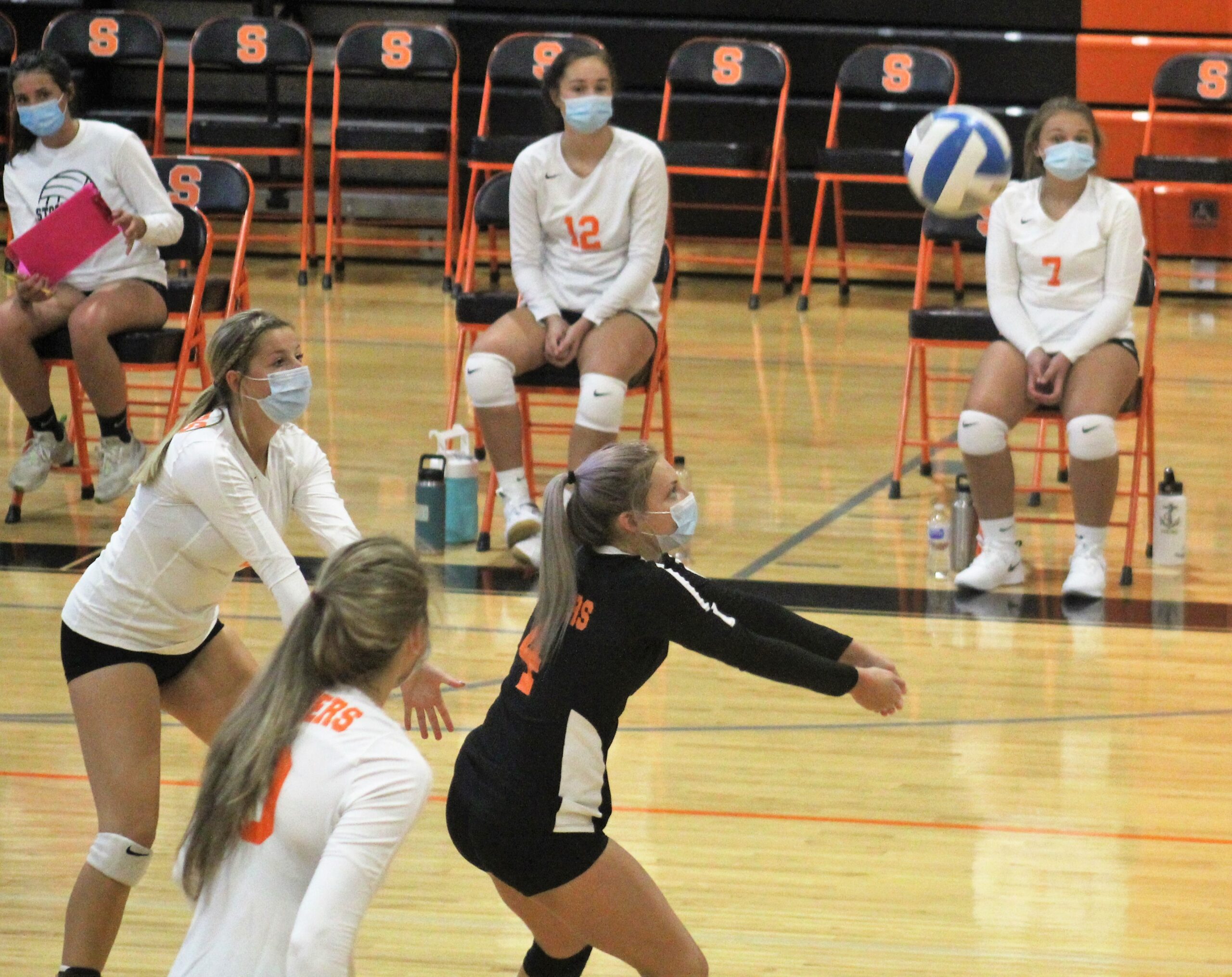 Volleyball Continues to Struggle