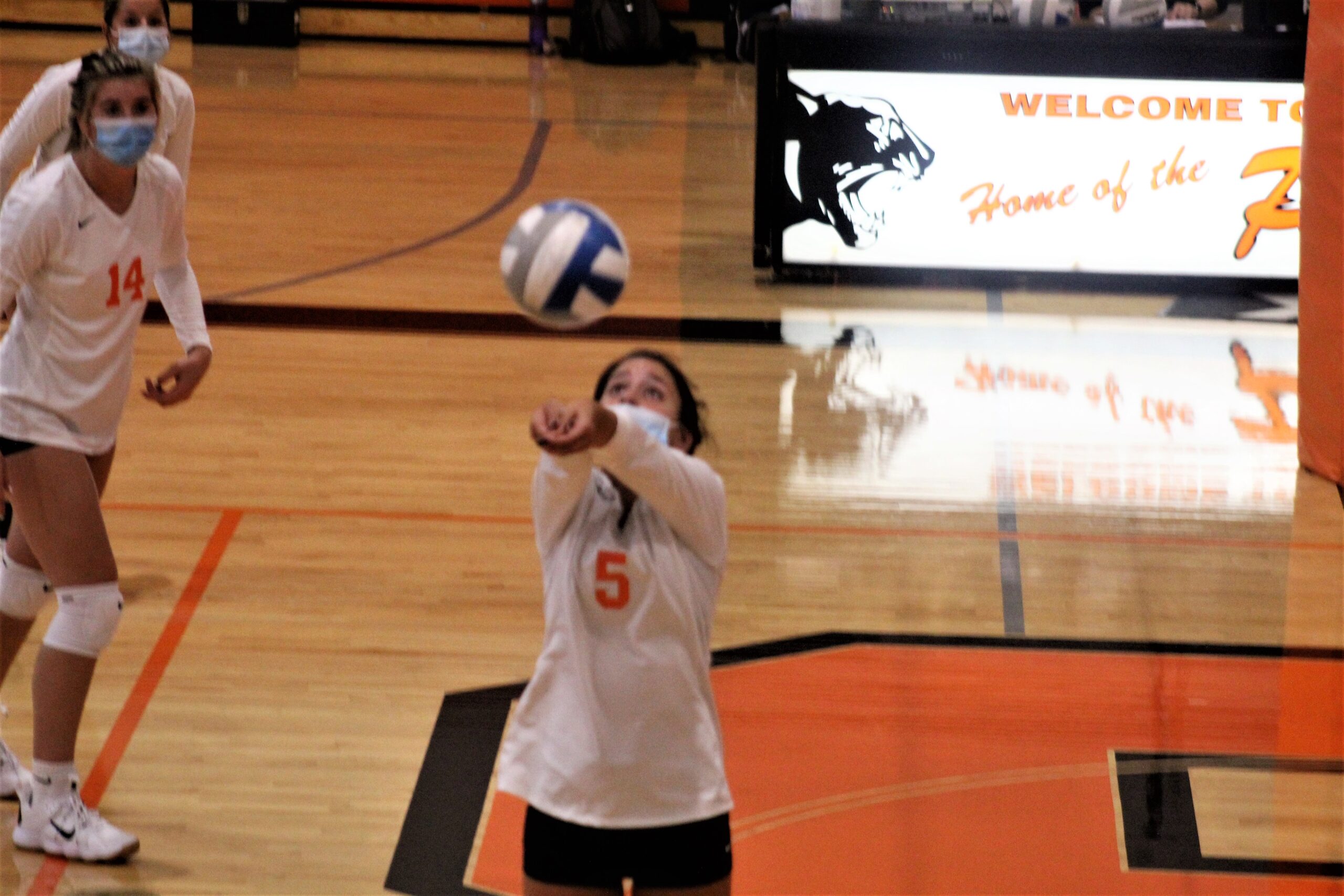 Volleyball Breaks Slump with Pair of Wins