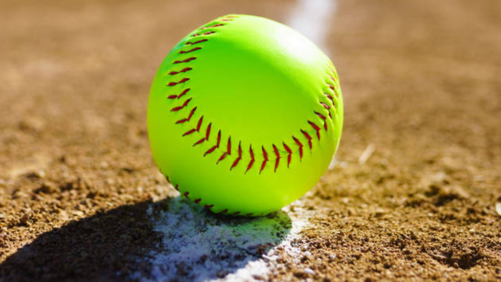 Softball Earns Key Split with Olivet