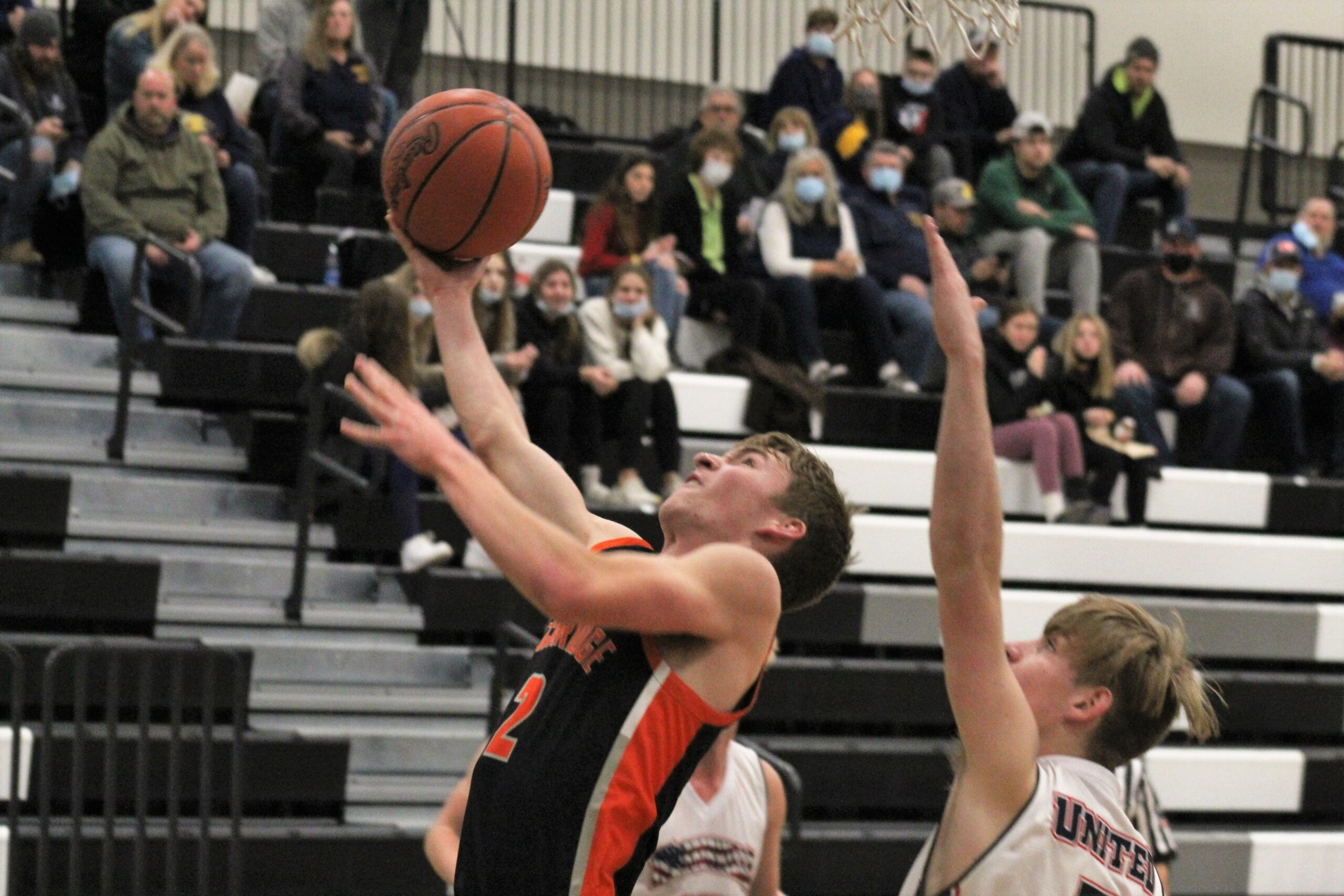 Panthers Split Pair Over Holiday Break