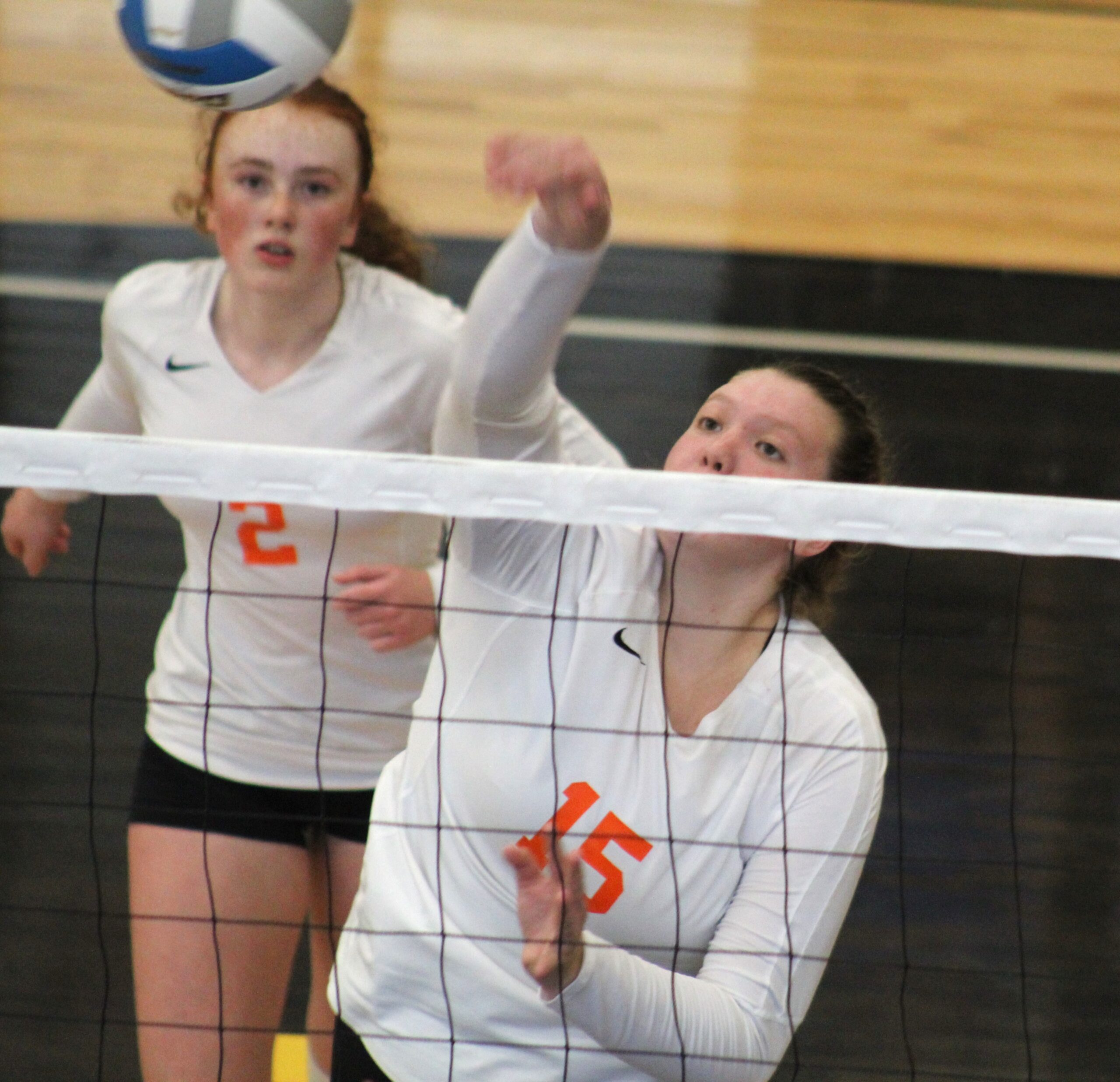 Volleyball Takes Down Olivet in Five Sets