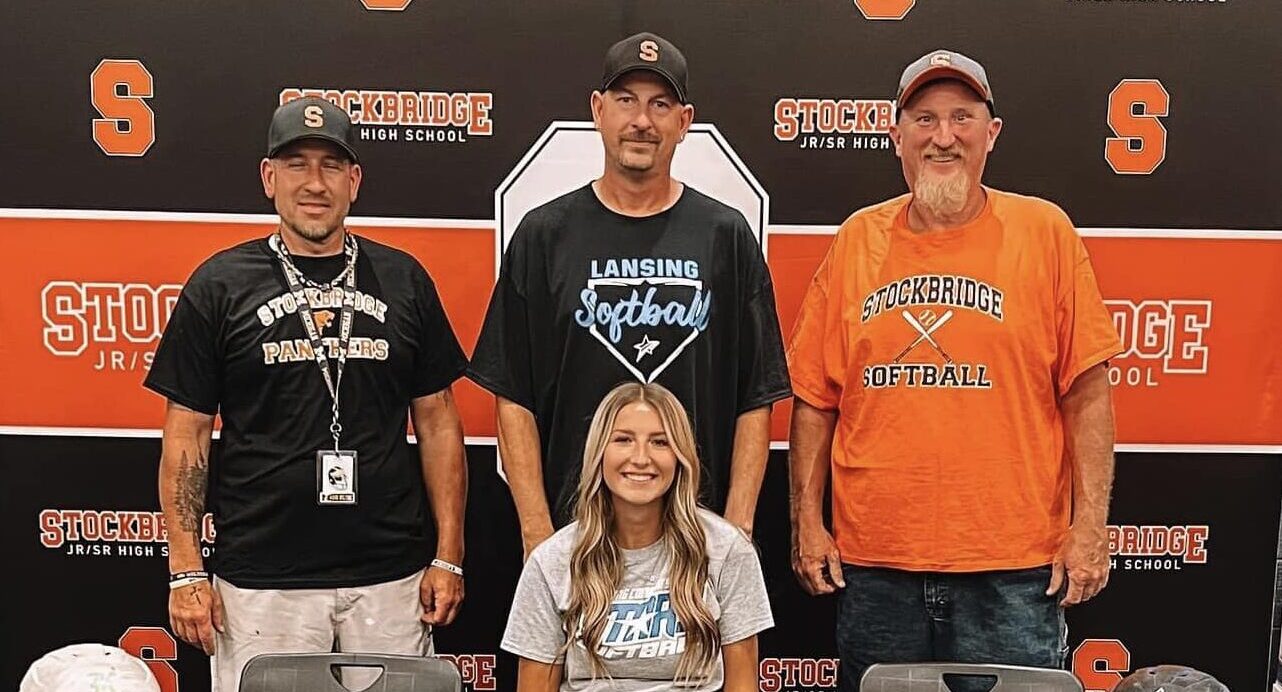 Makayla Surline Signs to Play Softball at L.C.C.