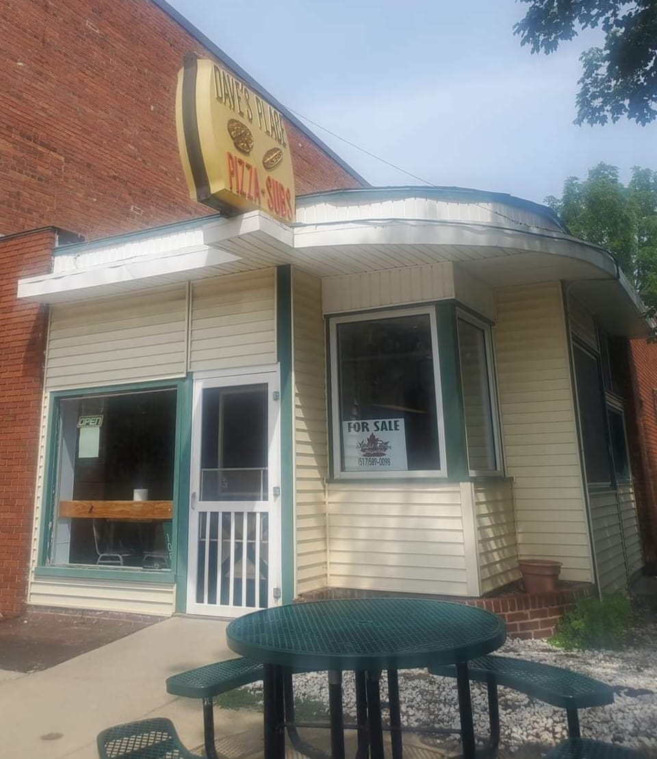 After 45 years, Dave’s Place in Leslie shutting down