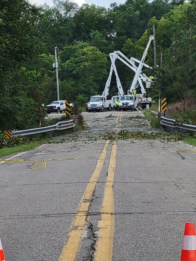 Utility crew truck at the Unadilla Road and Kaiser Road curve.